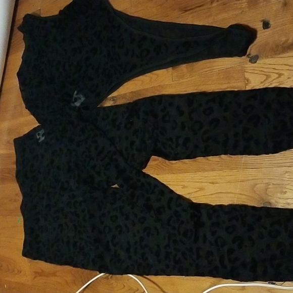 Mesh leopard 2 piece set - Picture 5 of 5